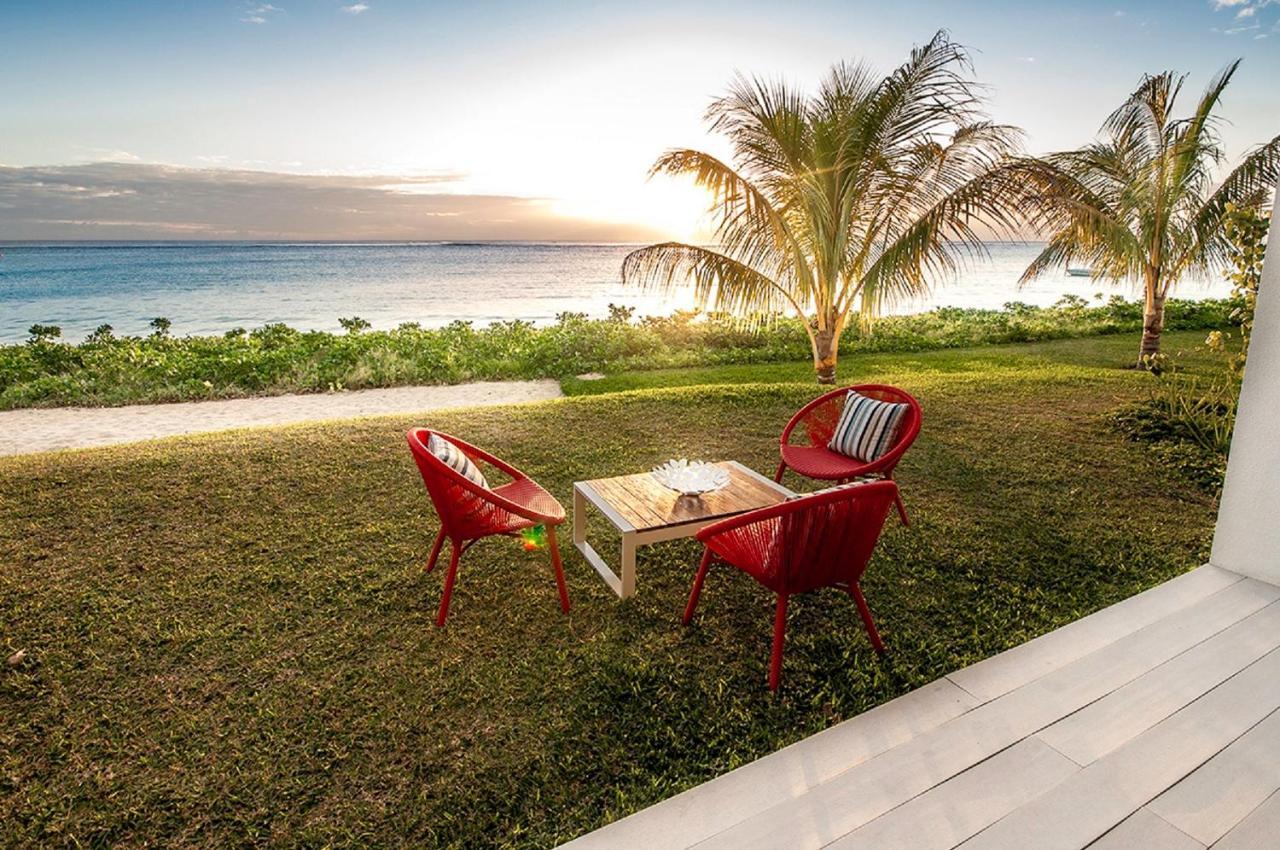 Cap Ouest Luxury Beachfront Flic-en-Flacq Exterior foto